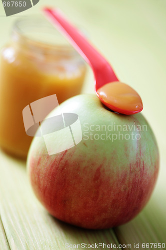 Image of baby food - apple