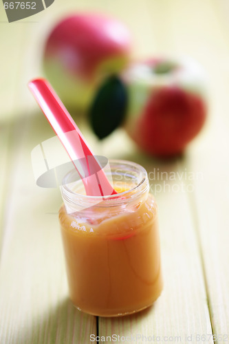 Image of baby food - apple