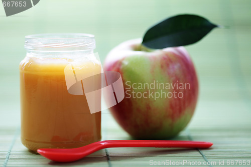 Image of baby food - apple