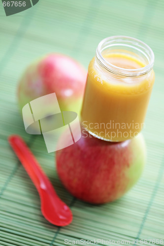Image of baby food - apple