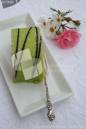 Image of Princess pastry with green marzipan