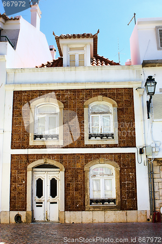 Image of traditional and residential building in Lisbon