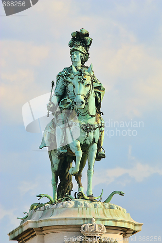 Image of the statue of king Jose I praca do comercio lisbon