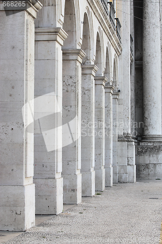 Image of Large columns