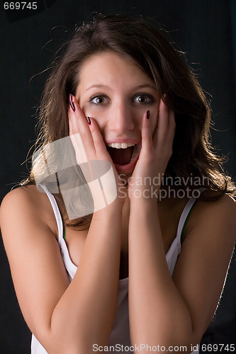 Image of surprised girl