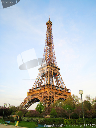 Image of Eiffel Tower Paris