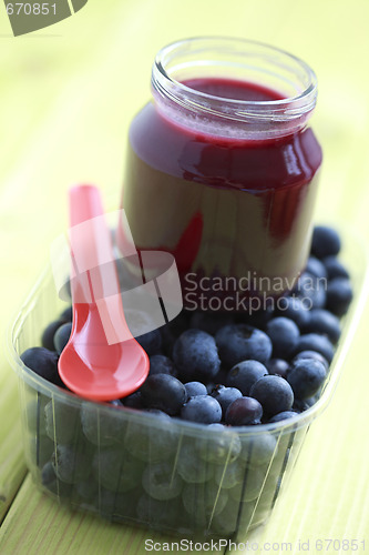 Image of baby food - blueberries
