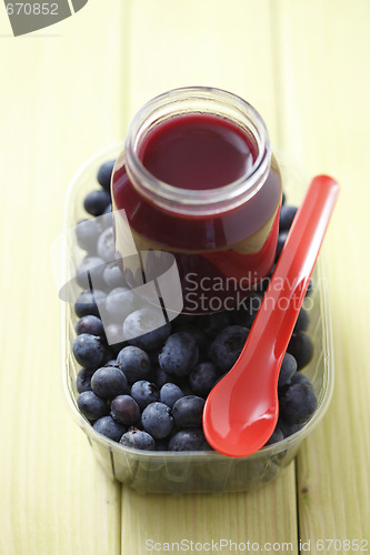 Image of baby food - blueberries