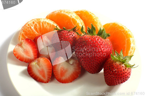 Image of Strawberries and tangerines horizontal