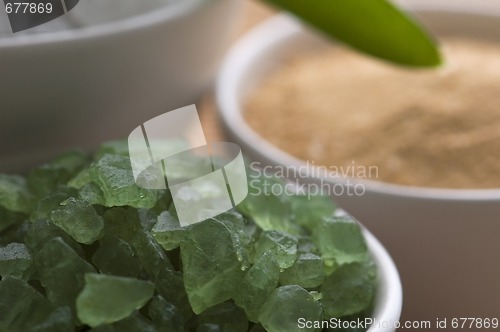 Image of bath salt and aloe vera