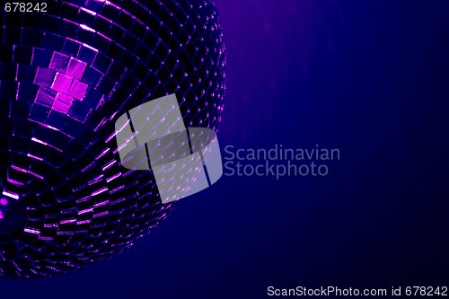 Image of disco ball blue - purple