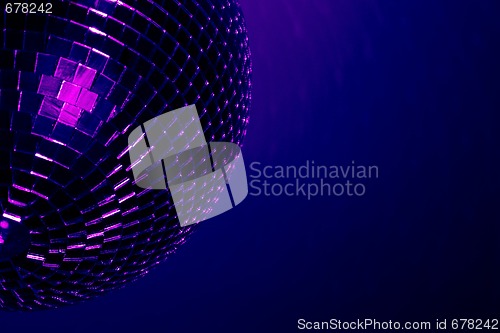 Image of disco ball blue - purple