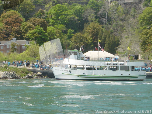 Image of Maid Of The Mist at the Niagara Falls