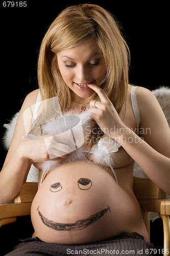 Image of pregnant girl