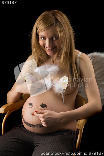 Image of pregnant girl