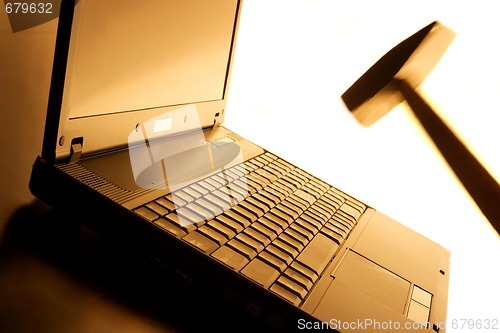 Image of Laptop smash