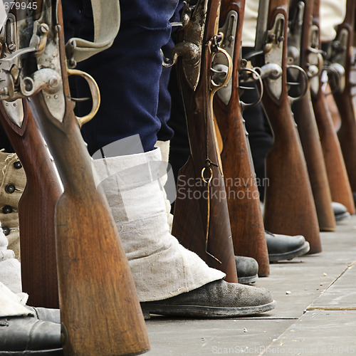 Image of Soldiers and rifles