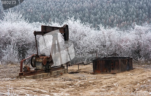 Image of Oil well