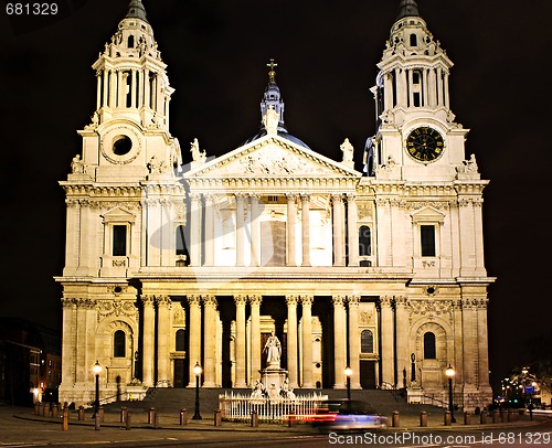 Image of St. Paul's Cathedral London at night