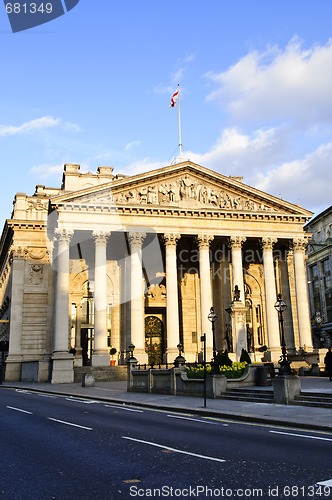 Image of Royal Exchange building in London