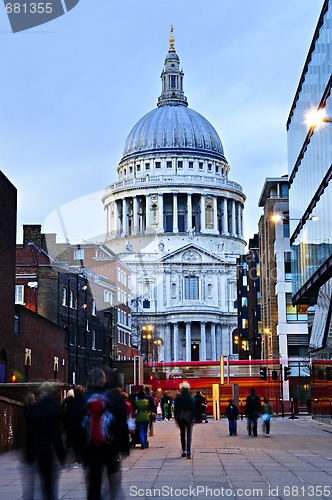 Image of St. Paul's Cathedral London at dusk