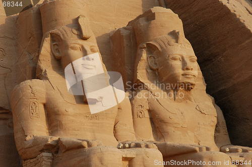 Image of Abu Simbel colossus