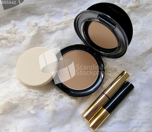 Image of Powder Compact With Makeup