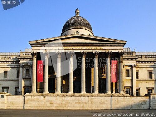 Image of National Gallery building in London