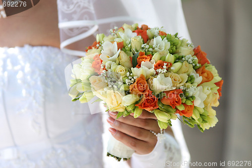 Image of Multi-coloured bouquet 1.