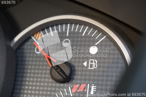 Image of Empty Gas Tank