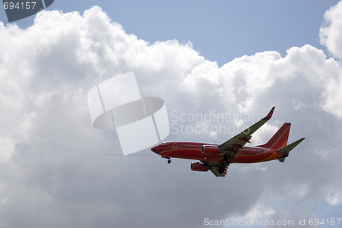 Image of Jet Airplane Descending