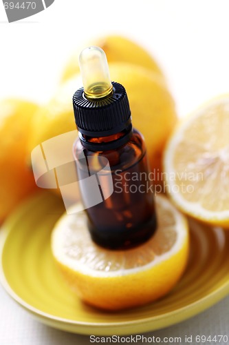 Image of lemon essential oil