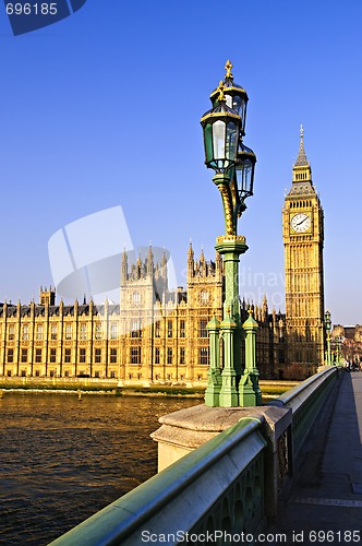 Image of Palace of Westminster from bridge