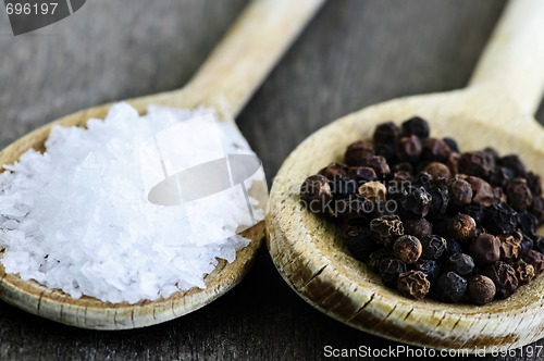 Image of Salt and pepper