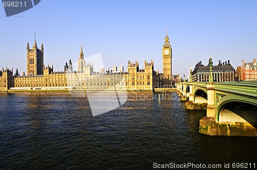 Image of Palace of Westminster and bridge