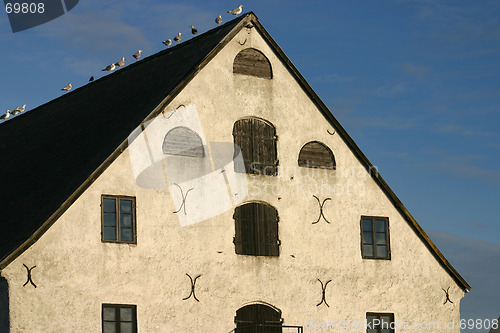 Image of old building