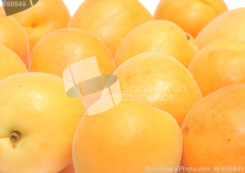 Image of Fresh tasty peaches isolated on white background