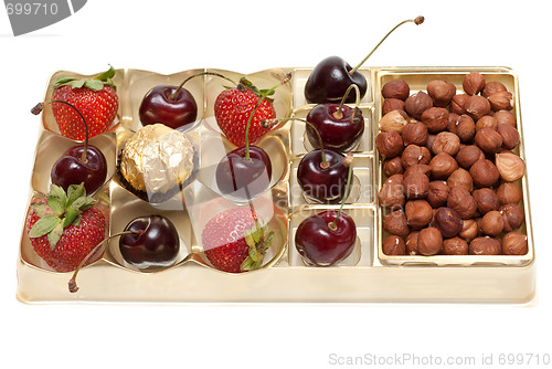 Image of Sweet cherries strawberries nuts