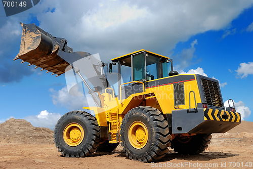 Image of five-ton wheel loader buldozer