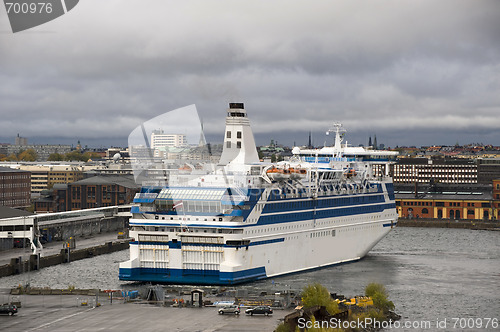 Image of Cruise ship 