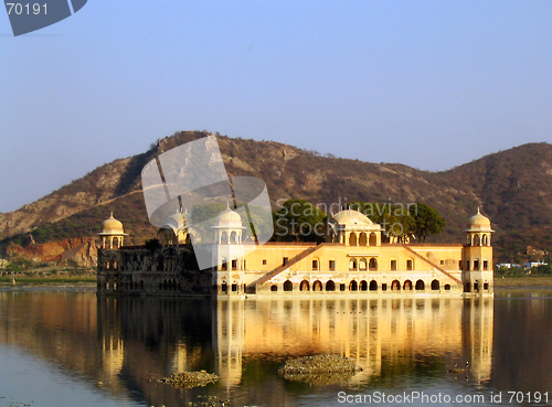 Image of Indian water palace