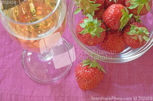 Image of Strawberry and champagne