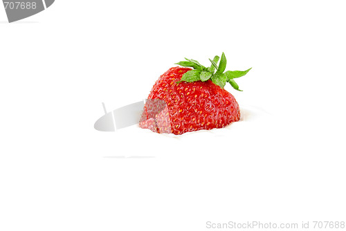 Image of strawberry in sour cream