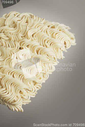 Image of instant noodles