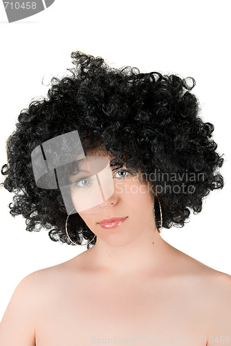 Image of young frizzy woman 