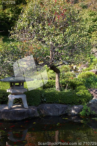 Image of Stone lantern