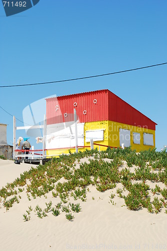 Image of Yellow and red fisherman house