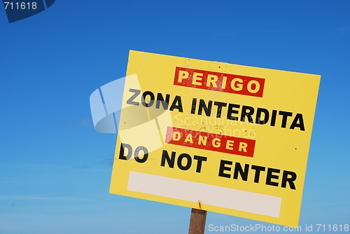 Image of Do not enter sign at the beach
