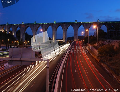 Image of Aqueduct of the Free Waters in Lisbon (car motion)