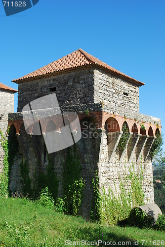 Image of Ourém Castle (blue sky background)